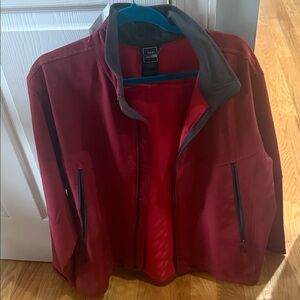 The North Face Men's Deep Red/Burgundy Lightweight Jacket